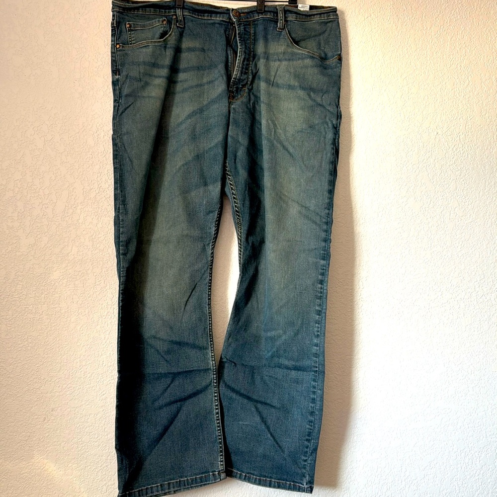 Men’s relaxed boot jeans
